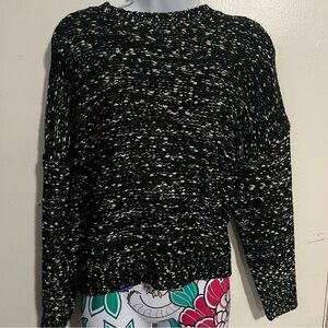 Francesca’s Collections Black Gold Popcorn Knit Sweater